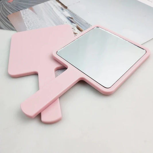 Handheld mirrors